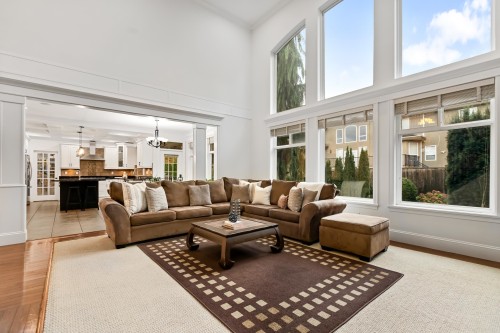 15296 57 Avenue, Surrey, BC 