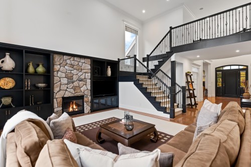 15296 57 Avenue, Surrey, BC 