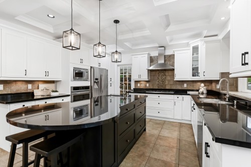 15296 57 Avenue, Surrey, BC 