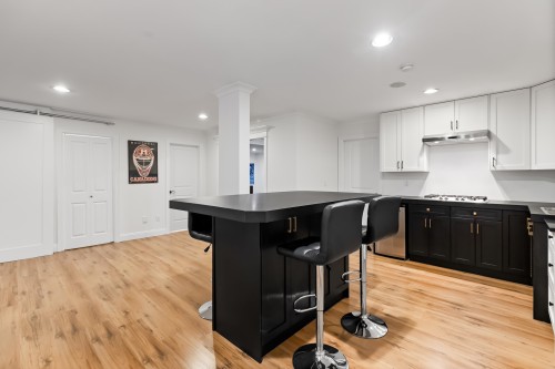 15296 57 Avenue, Surrey, BC 