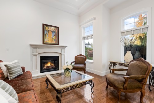 15296 57 Avenue, Surrey, BC 