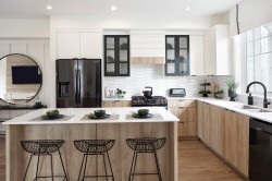 66-14541 Winter Crescent  Surrey, BC V4P 0G5