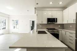 217-33886 Pine Street  Abbotsford, BC V2S 0N9