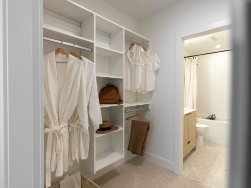 406-13455 94A Avenue, Surrey, BC 