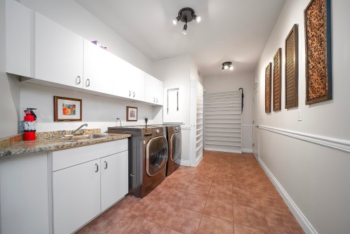 2099 132A Street, Surrey, BC 