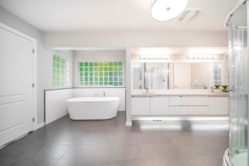 2099 132A Street, Surrey, BC 