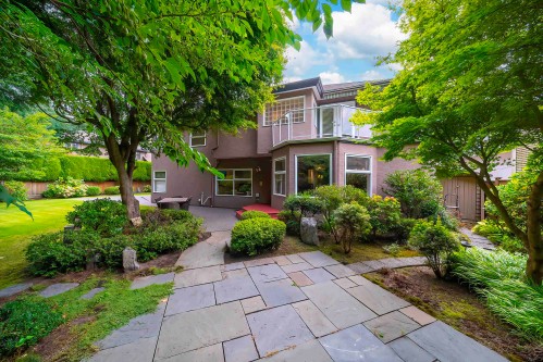 2099 132A Street, Surrey, BC 