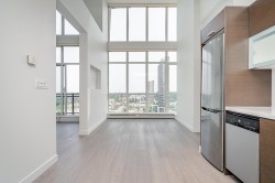 2501-10777 University Drive  Surrey, BC V3T 0E6