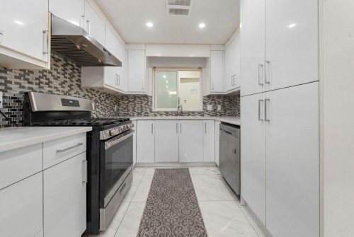 12541 77A Avenue, Surrey, BC 