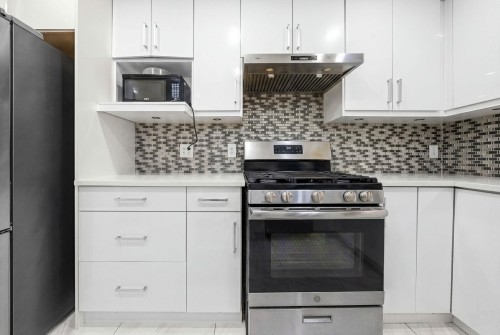 12541 77A Avenue, Surrey, BC 