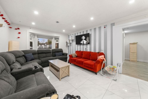 12541 77A Avenue, Surrey, BC 