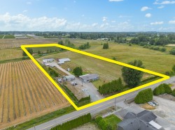 3811 Lefeuvre Road  Abbotsford, BC V4X 1N6