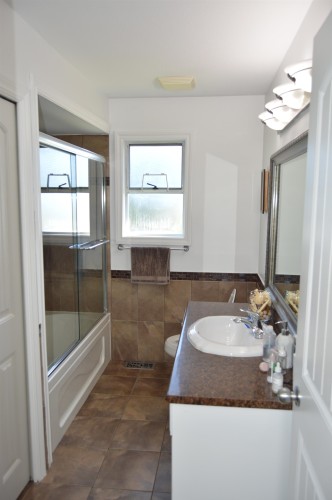 11275 72 Avenue, Delta, BC 