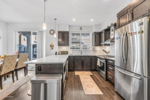 11-6188 141 Street, Surrey, BC 