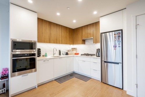 2305-13359 Old Yale Road, Surrey, BC 