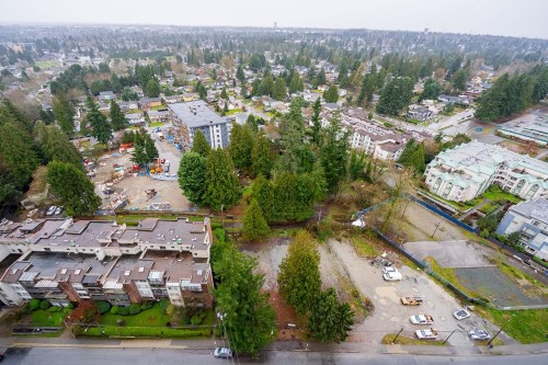 2305-13359 Old Yale Road, Surrey, BC 