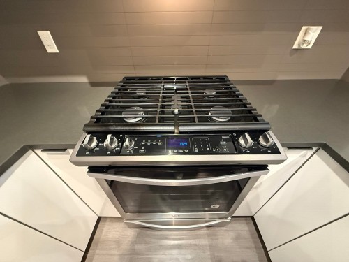 302-15137 33 Avenue, Surrey, BC 