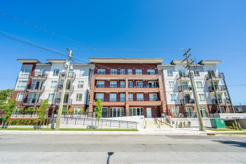 305-5420 208 Street  Langley, BC V3A 2J9