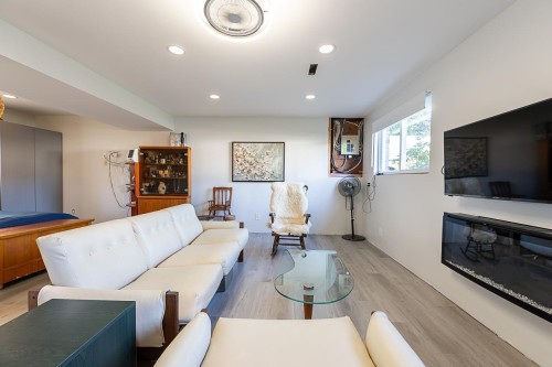 7030 Brewster Drive E, Delta, BC 