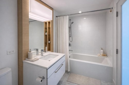 3203-13438 Central Avenue, Surrey, BC 