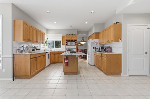 4570 Maysfield Crescent, Langley, BC 