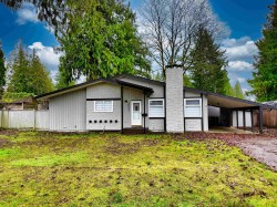 20572 43 Avenue  Langley, BC V3A 3C2