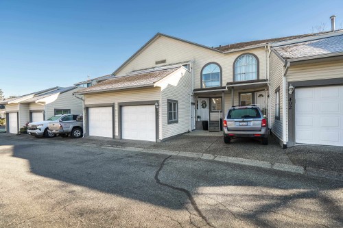 403-21937 48 Avenue  Langley, BC V3A 3N1