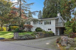 12616 26a Avenue  Surrey, BC V4A 2M4