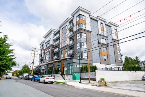 211-20695 Eastleigh Crescent  Langley, BC V3A 4C3