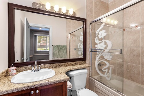9416 Wallace Crescent, Surrey, BC 