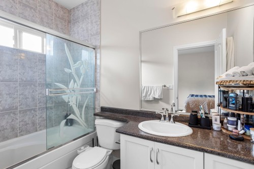9416 Wallace Crescent, Surrey, BC 