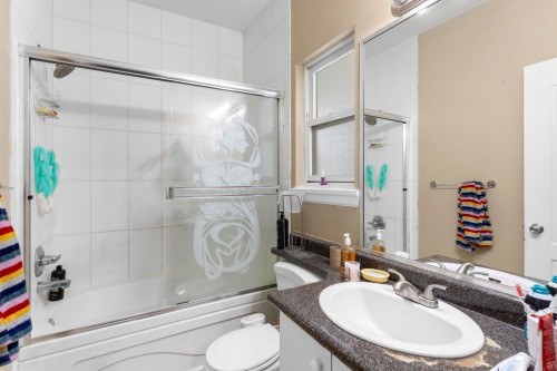 9416 Wallace Crescent, Surrey, BC 