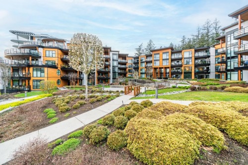 504-14855 Thrift Avenue  White Rock, BC V4B 2J6