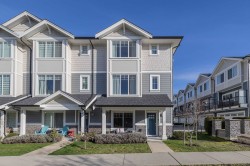 21-19483 74 Avenue  Surrey, BC V4N 6V7