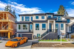 16059 9a Ave Avenue  Surrey, BC V4A 4W5