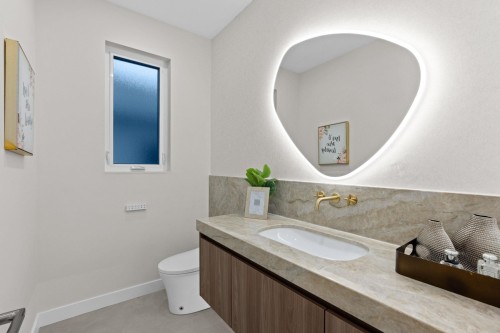 14799 Oxenham Avenue, White Rock, BC 