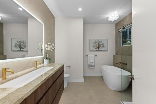 14799 Oxenham Avenue, White Rock, BC 