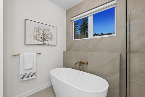 14799 Oxenham Avenue, White Rock, BC 