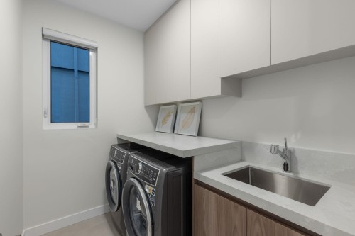 14799 Oxenham Avenue, White Rock, BC 