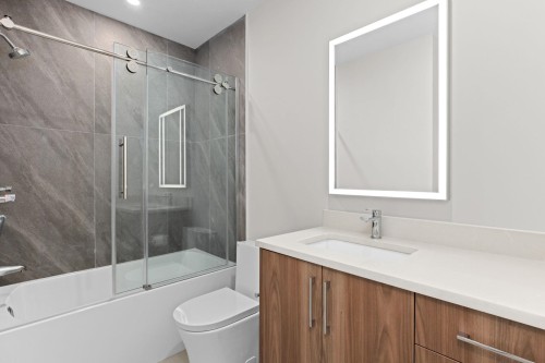 14799 Oxenham Avenue, White Rock, BC 