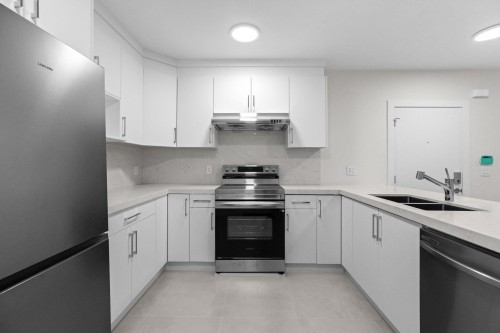 14799 Oxenham Avenue, White Rock, BC 