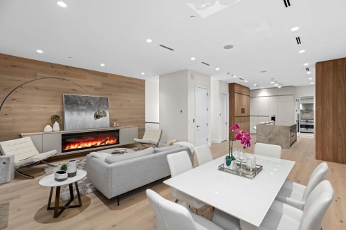 14799 Oxenham Avenue, White Rock, BC 