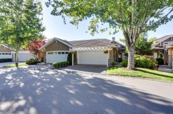 33-18088 8 Avenue  Surrey, BC V3Z 9T6