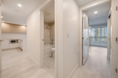 903-13318 104 Avenue, Surrey, BC 