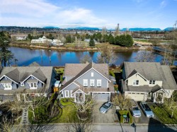 14279 37 Avenue  Surrey, BC V4P 0C2