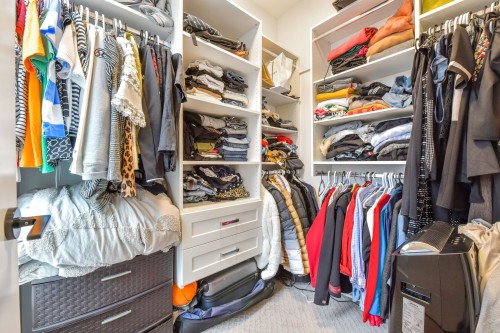 19-18855 72 Avenue, Surrey, BC 