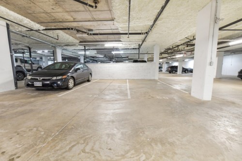 19-18855 72 Avenue, Surrey, BC 