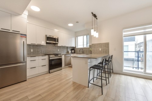 19-18855 72 Avenue, Surrey, BC 