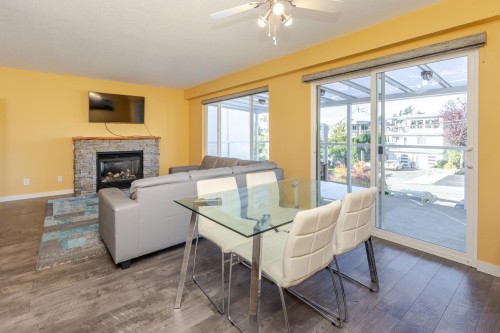 832 Stevens Street, White Rock, BC 