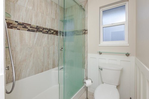 832 Stevens Street, White Rock, BC 